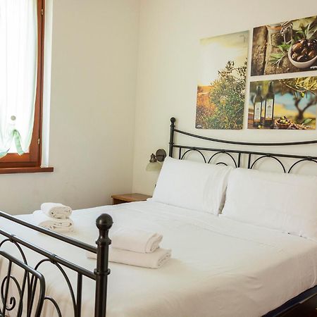 Agriturismo Il Giardino Degli Ulivi ลาซีเซ ภายนอก รูปภาพ